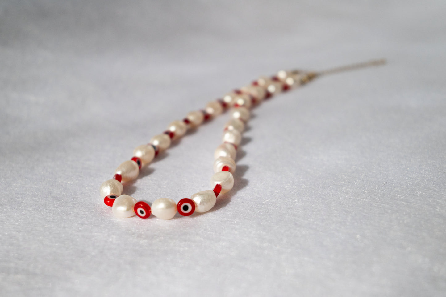 Cultured Freshwater Pearls Necklace with Alternating Red Beads Vespera