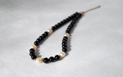 Androgynous Black Beads Necklace with Cultured Freshwater Pearls Pluvia