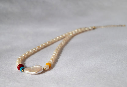 Pearl Necklace with Centered Large Baroque Pearl Aestas